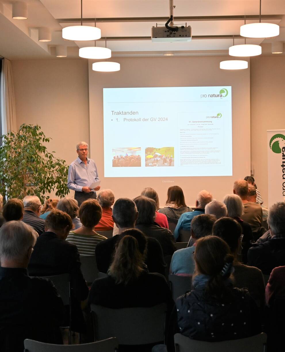 Präsident André Guntern an der GV 2025. 